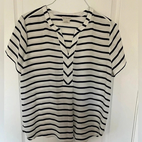 COPY - Women's Van Heusen Silk Short Sleeve Top Sz. L - Picture 1 of 2